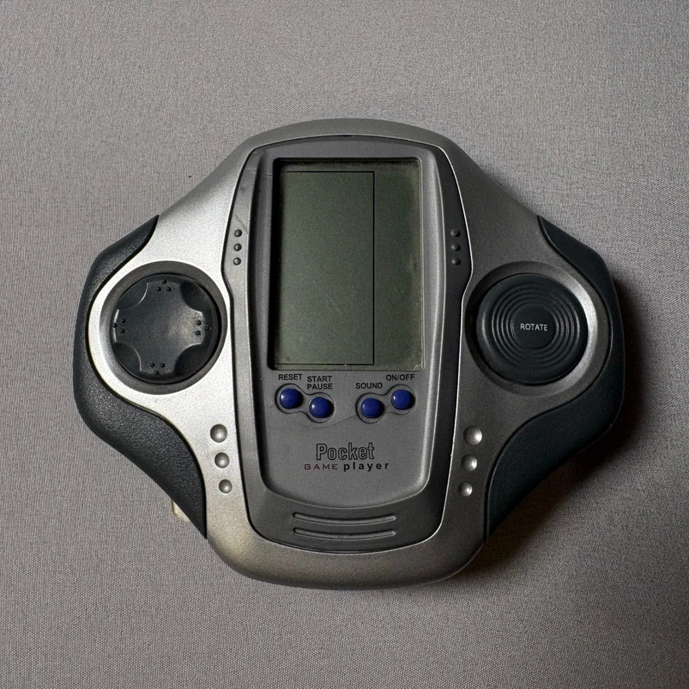 Pocket Game Player Handheld Electronic Game Silver Gray Retro Vintage Tested